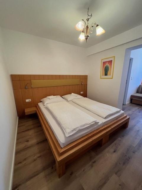 City Hotel Post 14 Braunau am Inn Exterior photo